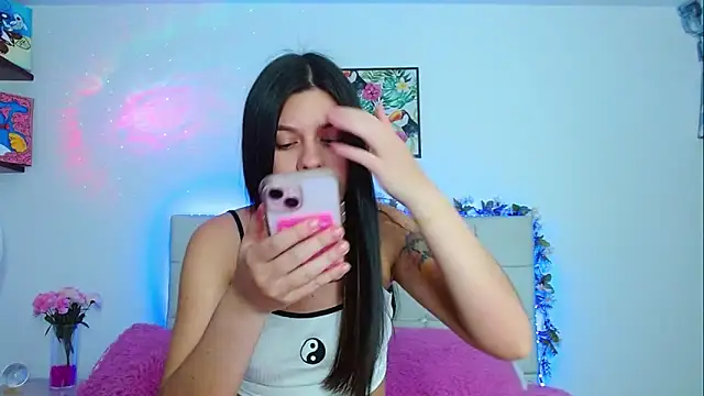 Layla Rachel online show from January 2025 02:50:01 AM