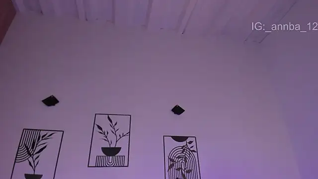 annie barozzi online show from March 2026 01:33:01 PM