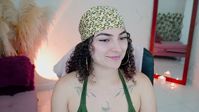 Snapshot of merida_bell18 chatting on April 2026 10:38:02 PM merida bell18 online show from April 2026 10:38:02 PM