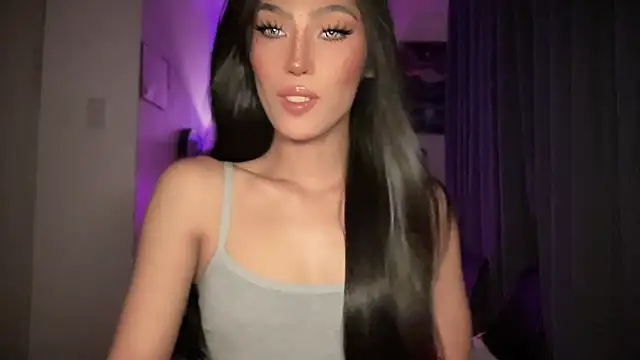 Snapshot of Bella_Gordon chatting on October 2025 12:50:02 PM Bella Gordon online show from October 2025 12:50:02 PM