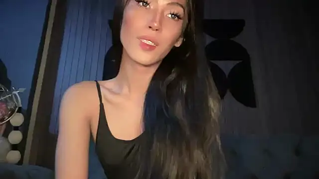 Snapshot of Bella_Gordon chatting on September 2025 04:41:01 AM Bella Gordon online show from September 2025 04:41:01 AM