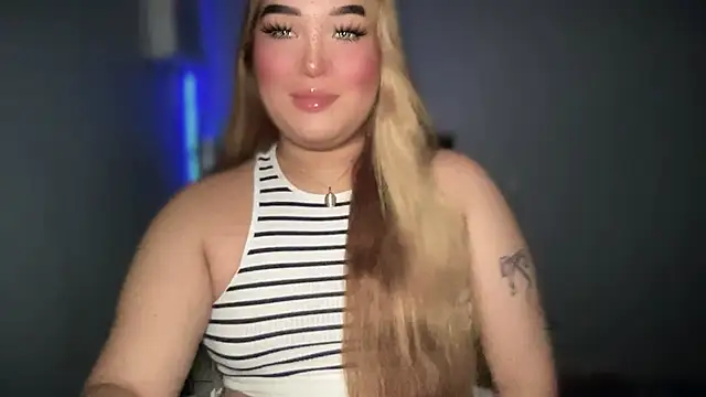 MissCataleyaxxx online show from September 2025 12:05:01 PM