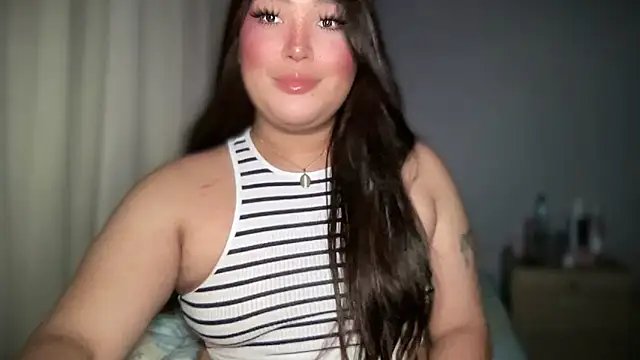 Snapshot of MissCataleyaxxx chatting on February 2026 02:17:02 PM MissCataleyaxxx online show from February 2026 02:17:02 PM