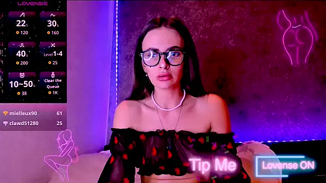 madina taher online show from March 2026 10:38:01 PM