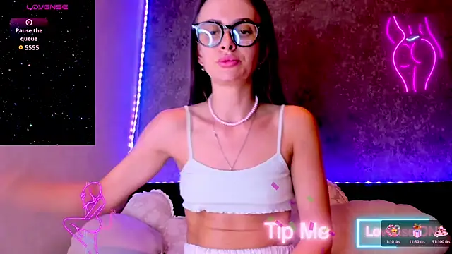 madina taher online show from March 2026 11:23:02 PM