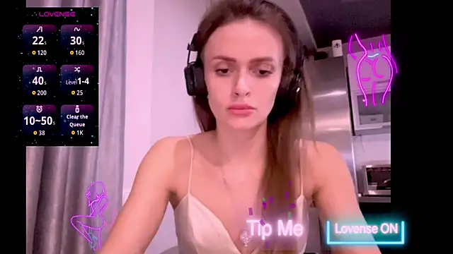 madina taher online show from November 2025 03:45:01 PM