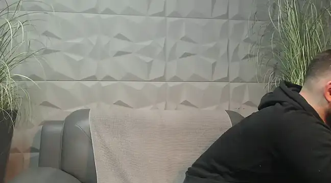 Antoniodiamond online show from February 2025 08:10:01 PM