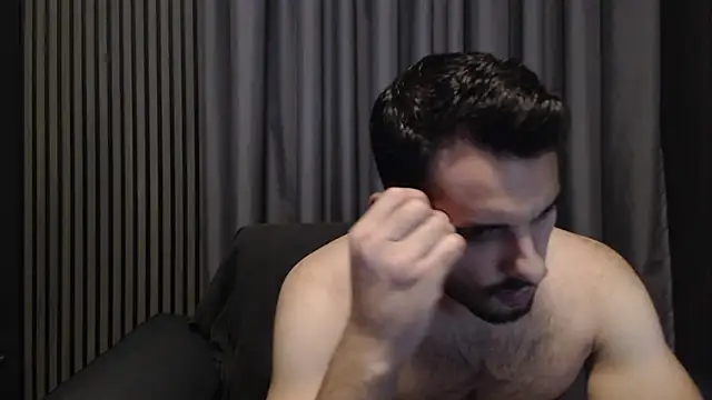 Antoniodiamond online show from October 2025 07:14:01 PM