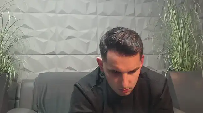 Antoniodiamond online show from March 2025 08:04:01 PM