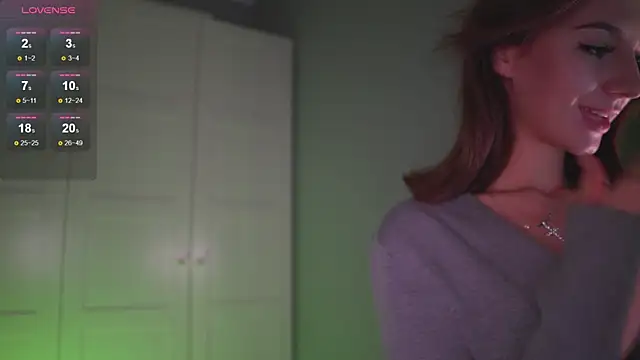 Snapshot of -JuicyMolly- chatting on October 2025 04:28:02 PM -JuicyMolly- online show from October 2025 04:28:02 PM