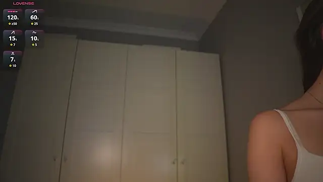 -JuicyMolly- online show from March 2026 02:21:01 PM