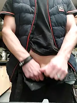 Xcoquinx online show from February 2025 01:39:02 PM