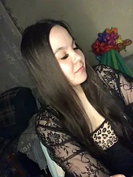 Snapshot of Var_Kiss chatting on March 2025 12:45:02 PM Var Kiss online show from March 2025 12:45:02 PM