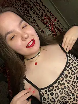 Snapshot of Var_Kiss chatting on February 2026 01:44:01 PM Var Kiss online show from February 2026 01:44:01 PM