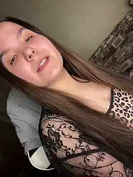 Var Kiss online show from November 2025 02:06:01 PM