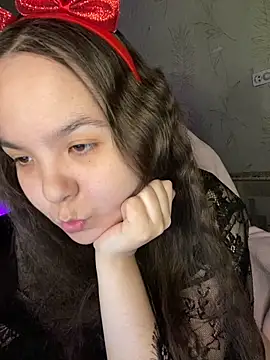 Var Kiss online show from May 2026 01:20:01 PM