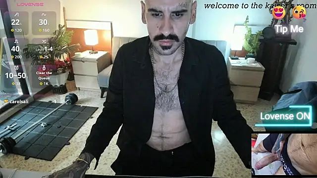 kaiser679  online show from April 2026 07:58:02 PM