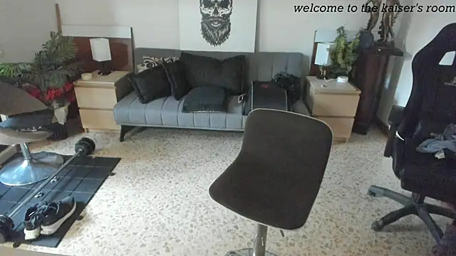 kaiser679  online show from February 2026 09:25:02 PM