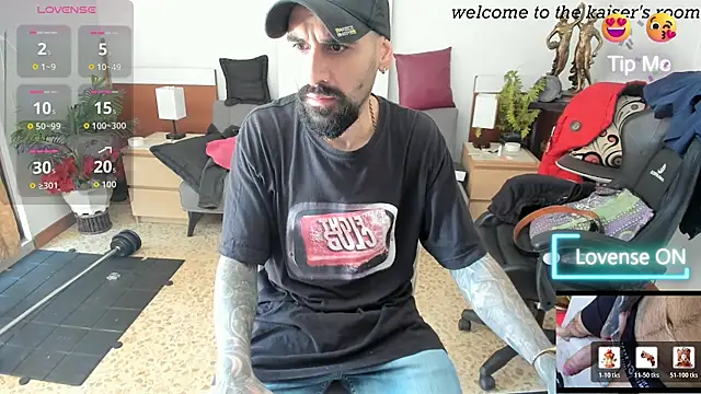 kaiser679  online show from April 2026 02:34:01 PM