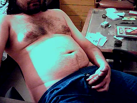 aksxi1 online show from November 2025 05:56:01 PM