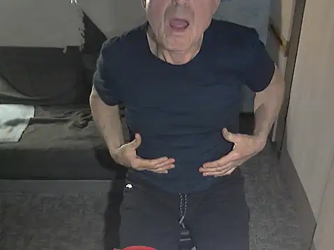 kiam471 online show from April 2026 08:45:02 PM