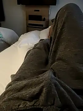 kiam471 online show from September 2025 09:03:01 PM