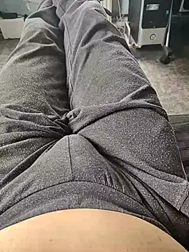 kiam471 online show from February 2026 01:45:02 PM