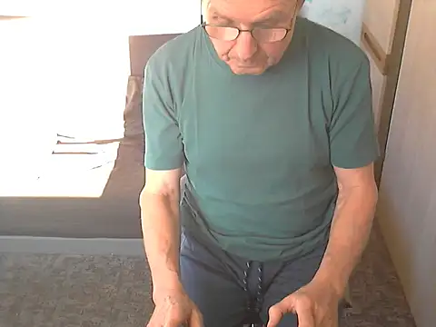 kiam471 online show from January 2026 12:41:02 PM