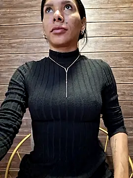Snapshot of Doll_Loren chatting on September 2025 02:38:02 PM Doll Loren online show from September 2025 02:38:02 PM