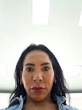 Doll Loren online show from October 2025 02:38:01 PM