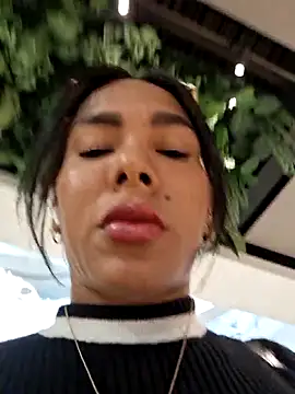 Doll Loren online show from March 2026 06:19:02 PM