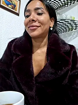 Doll Loren online show from May 2026 11:27:01 AM