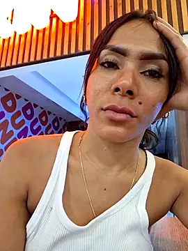 Doll Loren online show from January 2026 06:50:02 AM