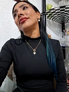 Doll Loren online show from May 2026 09:48:02 PM