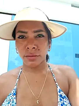 Doll Loren online show from January 2026 04:58:01 PM