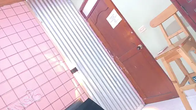 mensia hernandz online show from November 2025 01:33:01 PM