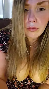 hollyg221 online show from January 2026 03:41:01 PM