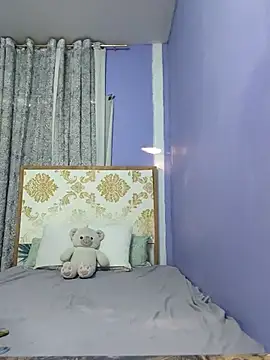 lady kim boner online show from April 2026 10:05:02 PM