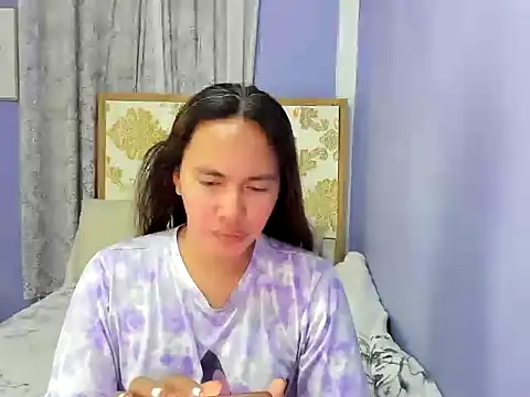 lady kim boner online show from October 2025 05:53:01 AM