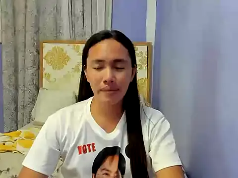 lady kim boner online show from October 2025 02:44:02 AM