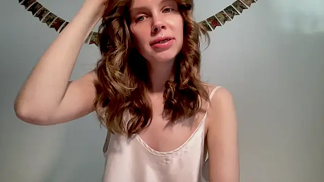 Snapshot of Nikki_Mimimi chatting on February 2025 10:19:01 AM Nikki Mimimi online show from February 2025 10:19:01 AM