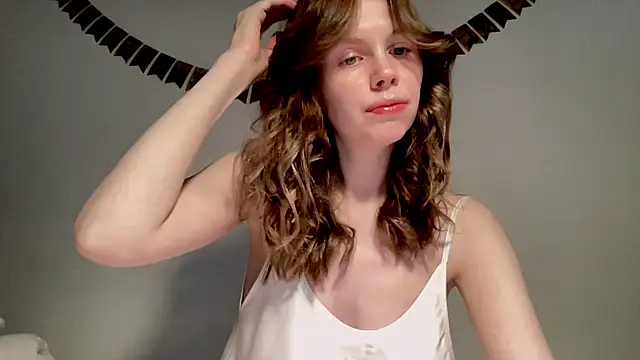 Snapshot of Nikki_Mimimi chatting on January 2025 10:19:01 AM Nikki Mimimi online show from January 2025 10:19:01 AM