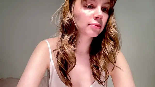 Snapshot of Nikki_Mimimi chatting on October 2025 10:02:02 AM Nikki Mimimi online show from October 2025 10:02:02 AM