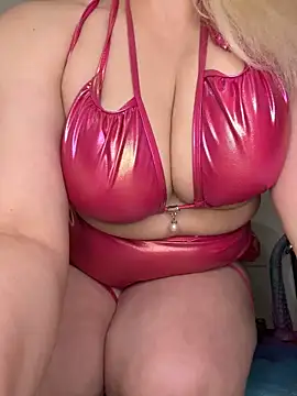 Snapshot of Maria_Texas chatting on November 2025 01:04:01 PM Maria Texas online show from November 2025 01:04:01 PM