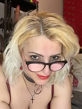 Maria Texas online show from April 2026 08:04:01 PM