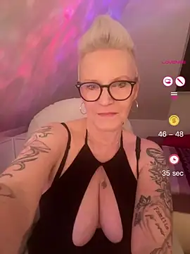 German Milf online show from May 2026 12:46:02 PM