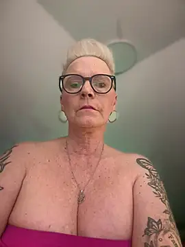 German Milf online show from March 2026 02:33:02 PM