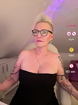 German Milf online show from May 2026 01:06:01 PM