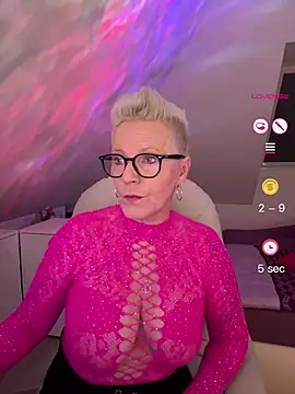 German Milf online show from May 2026 12:56:01 PM