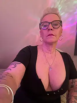 German Milf online show from March 2026 10:07:02 AM